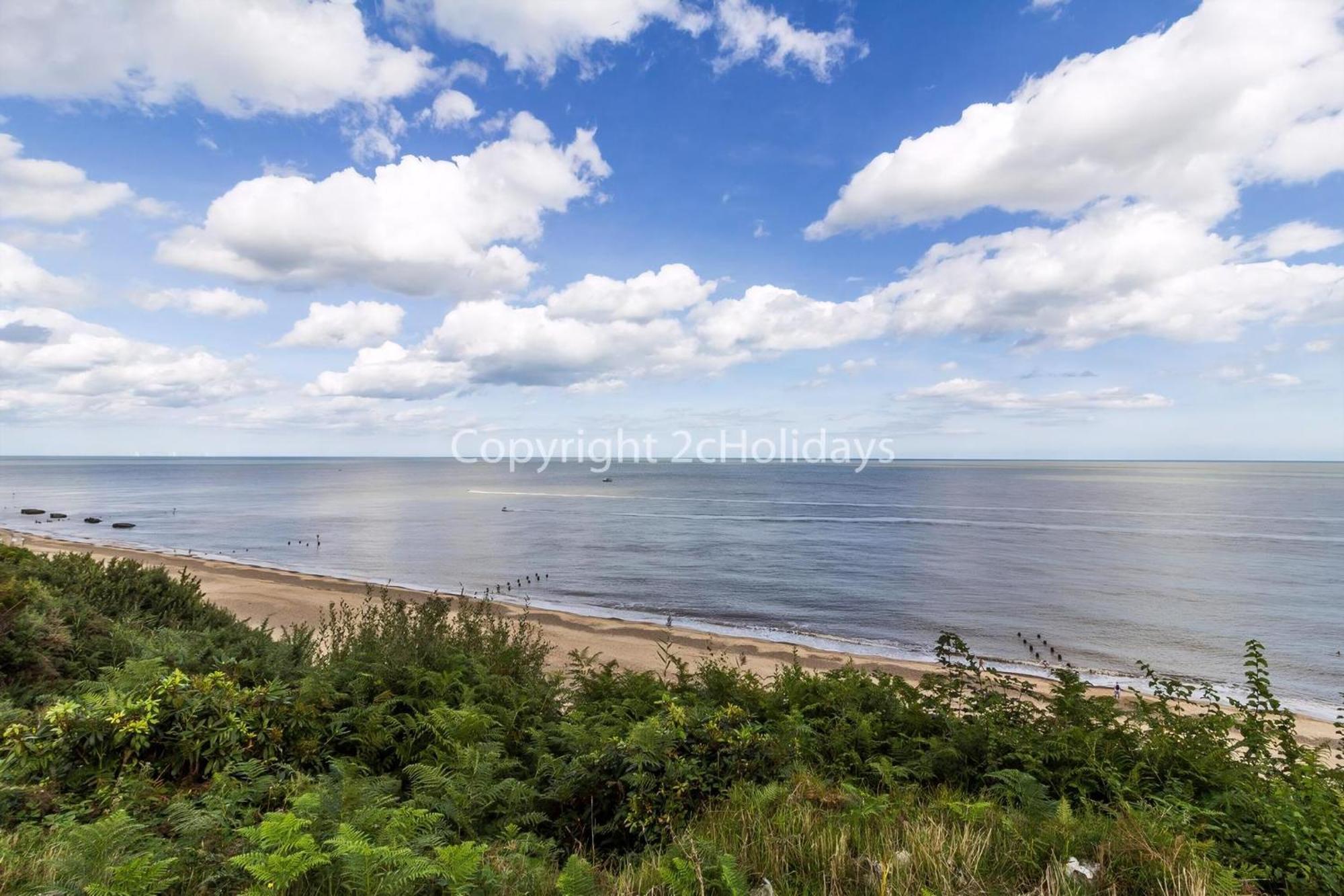 Beautiful Caravan For Hire With A Partial Sea View In Suffolk Ref 32042Az Lowestoft Exterior foto